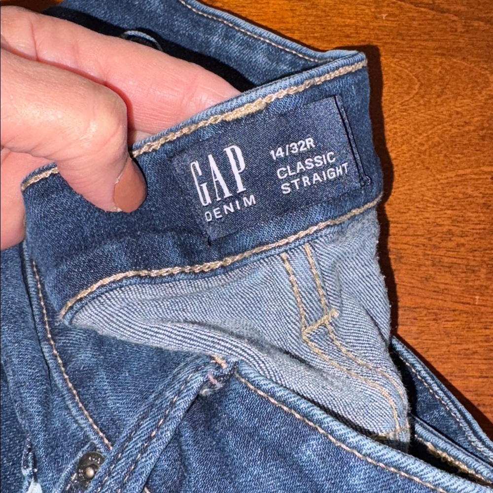 GAP Ladie’s Classic Straight Jeans Sz 14/32R - Picture 2 of 6